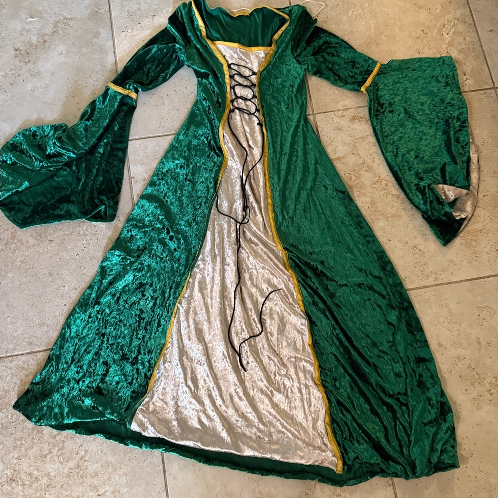 Enchanting Green and White Renaissance Costume Dress